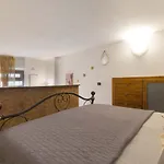 La Mille e una Corte Suite